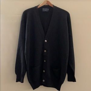 Burberry’s Men’s Wool Cardigan